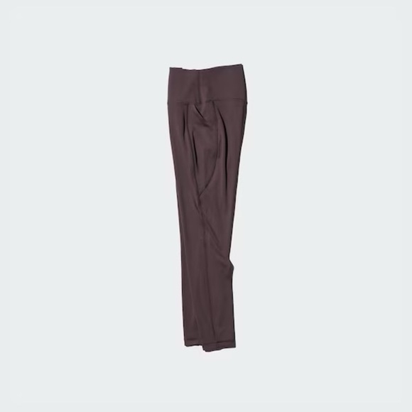 Uniqlo Black Leggings - Picture 3 of 5